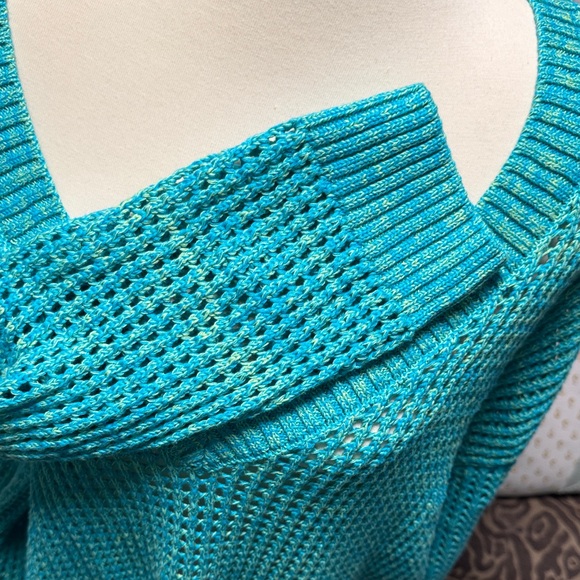 Torrid Teal V-Neck Sweater - Picture 4 of 11